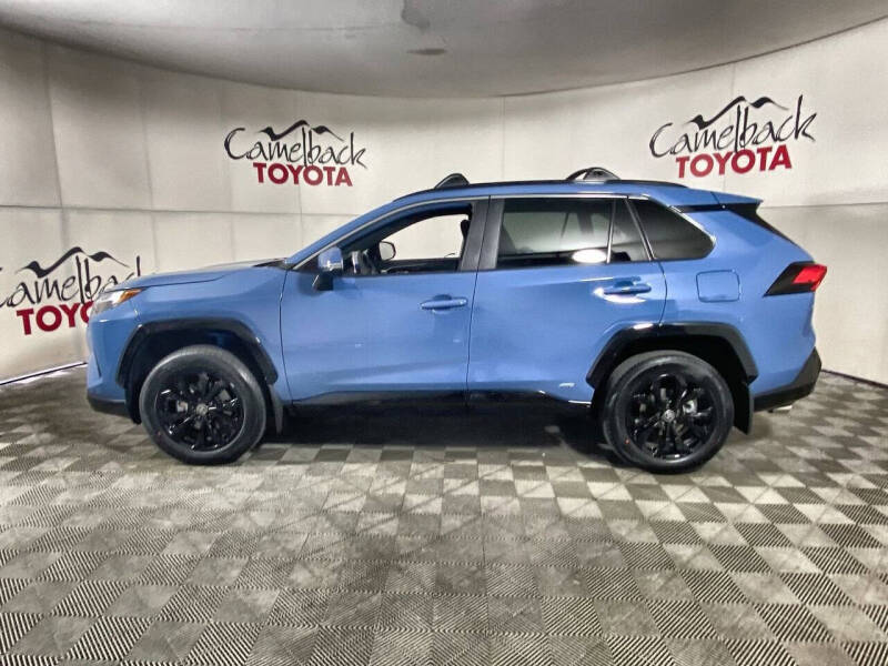 2024 Toyota RAV4 Hybrid SE
