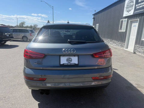 2017 Audi Q3 2.0T quattro Premium