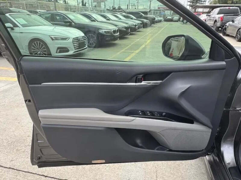 2019 Toyota Camry Hybrid