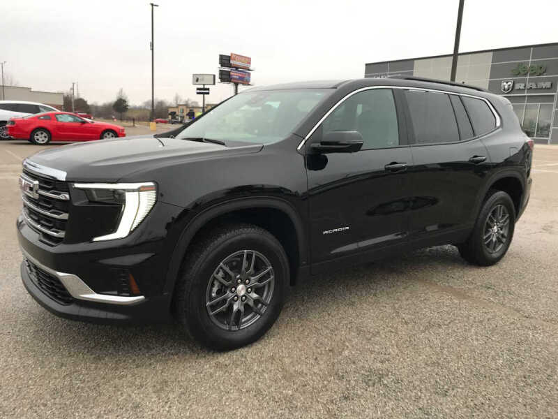 2025 GMC Acadia Elevation