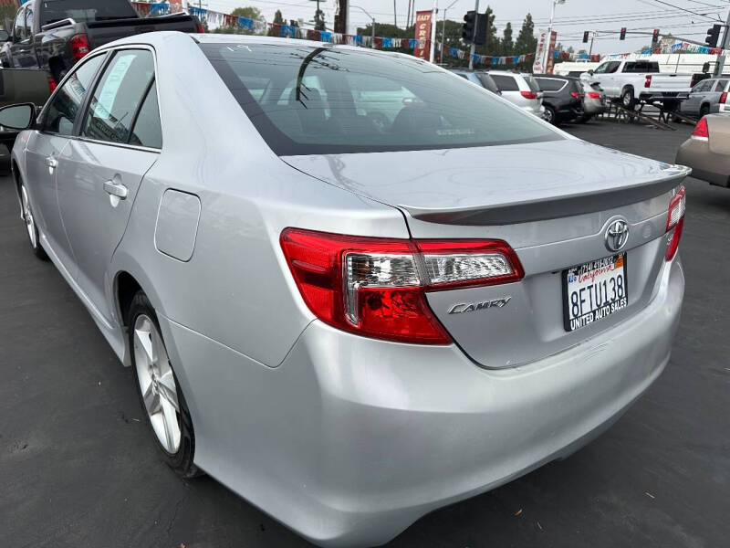 2014 Toyota Camry SE