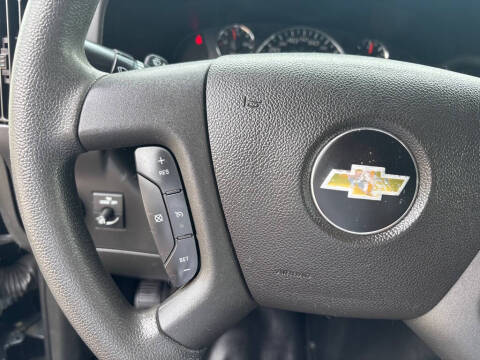 2017 Chevrolet Express LS 2500