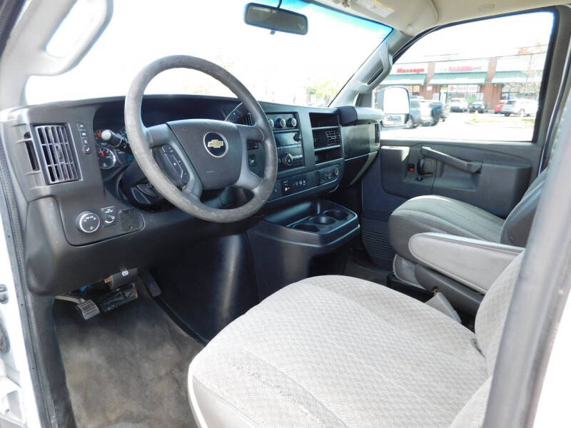 2017 Chevrolet Express LT 3500