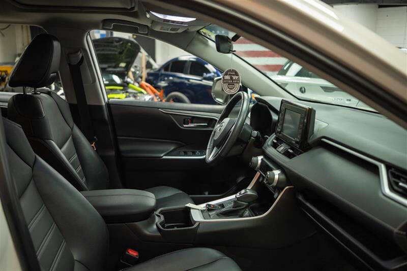 2022 Toyota RAV4 XLE Premium