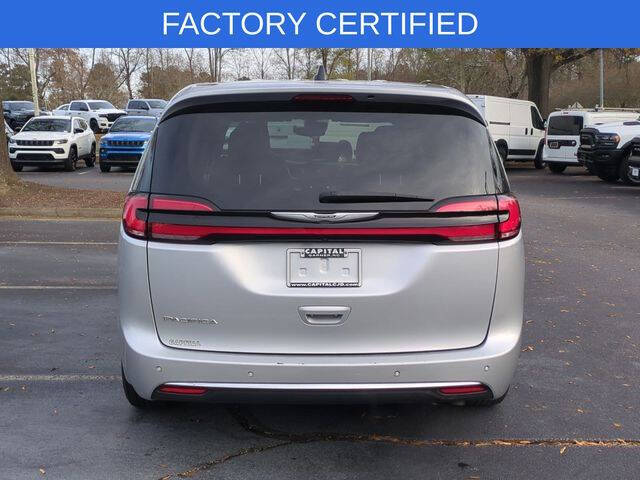 2024 Chrysler Pacifica Touring L