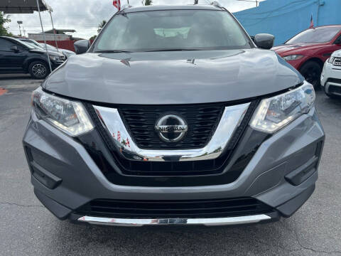 2018 Nissan Rogue for sale at Molina Auto Sales in Hialeah FL