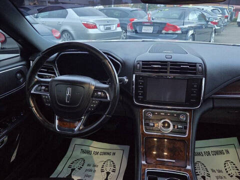 2019 Lincoln Continental Select