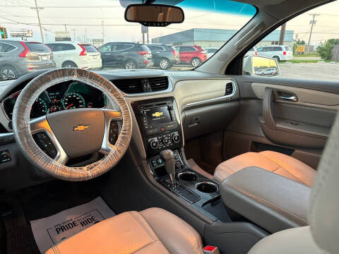 2017 Chevrolet Traverse LT