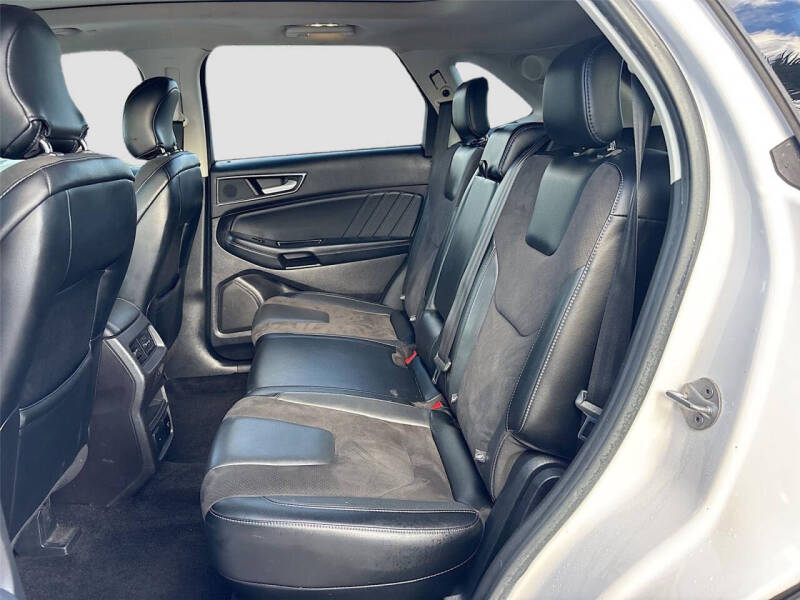 2017 Ford Edge Sport