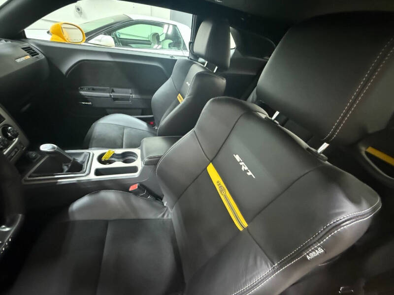 2012 Dodge Challenger SRT8 Yellow Jacket