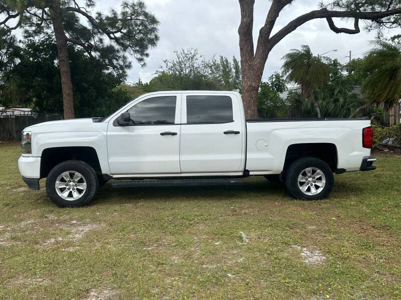 2018 Chevrolet Silverado 1500 Custom