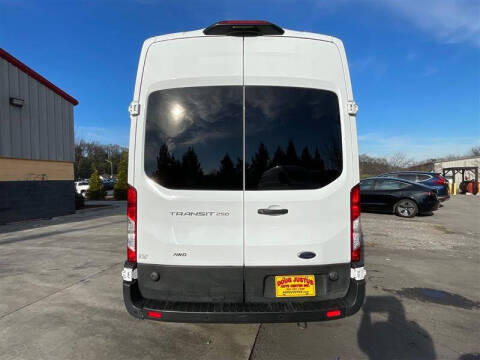 2022 Ford Transit 250