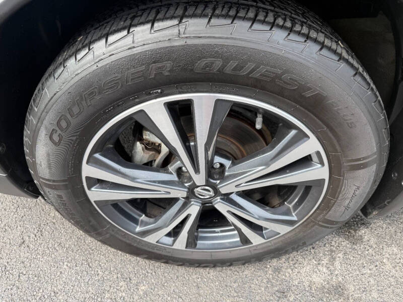 2017 Nissan Rogue SL