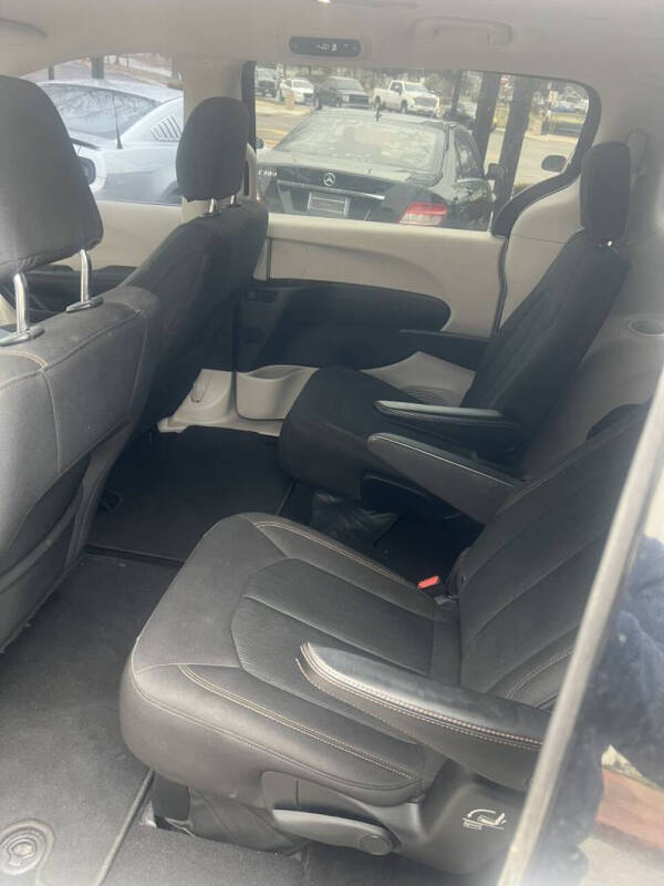 2017 Chrysler Pacifica Touring
