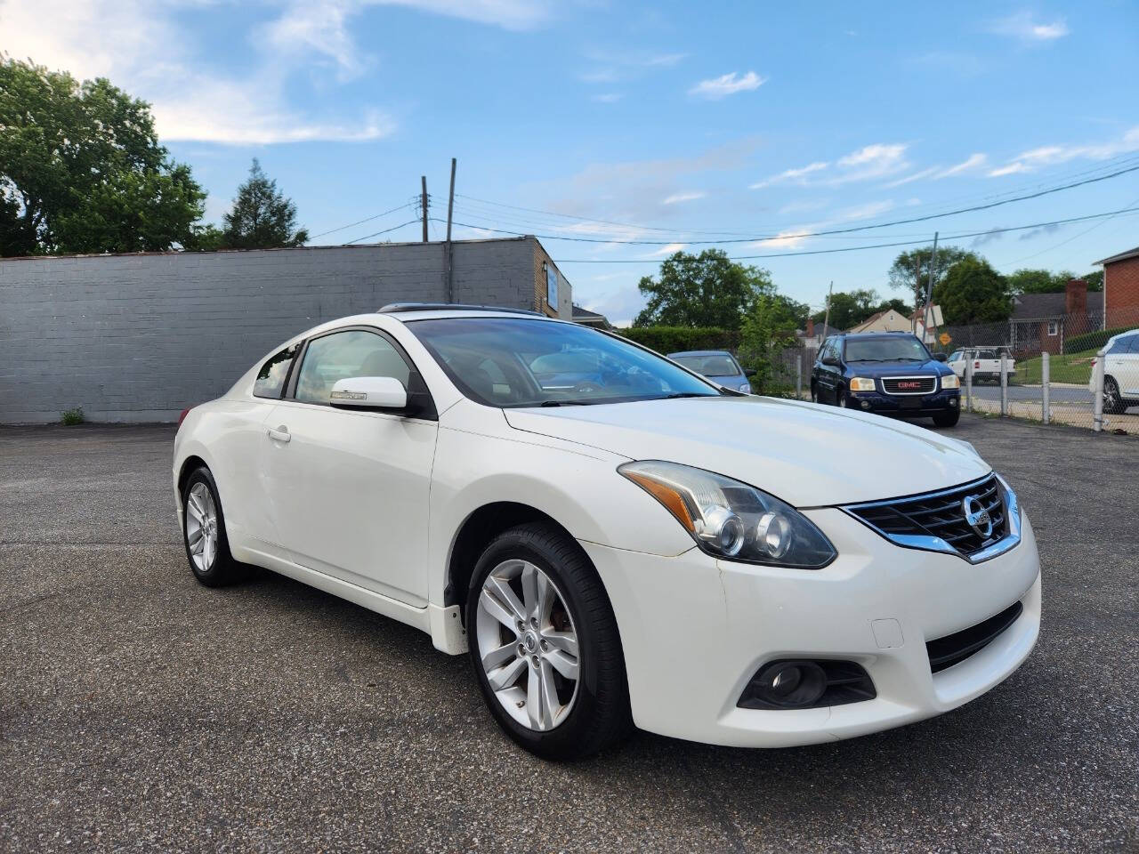 2012 Nissan Altima for sale at Uptown Diplomat Motor Cars in BALTIMORE, MD