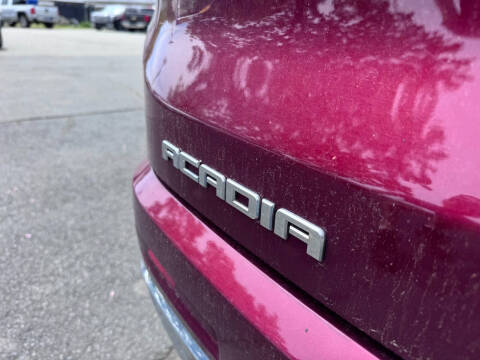 2017 GMC Acadia Denali