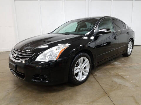 2010 Nissan Altima for sale at PINGREE AUTO SALES INC in Crystal Lake IL