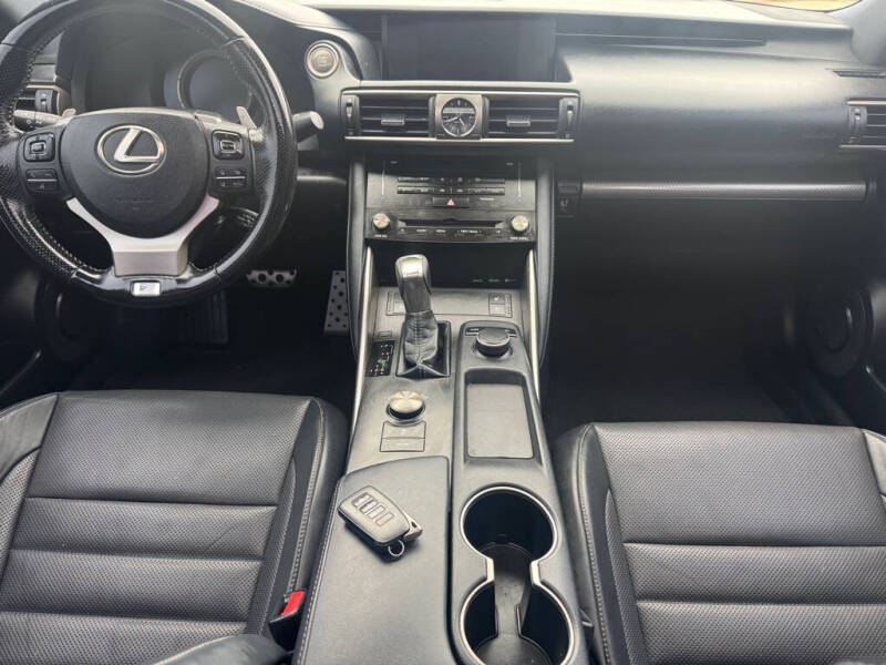 2017 Lexus IS 200t
