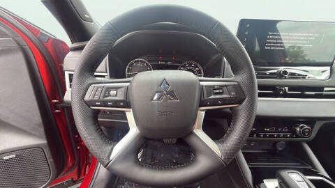 2026 Mitsubishi Outlander LE