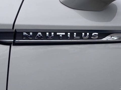 2021 Lincoln Nautilus Standard