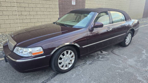 2008 Lincoln Town Car for sale at JC Auto Sales in Nanuet NY