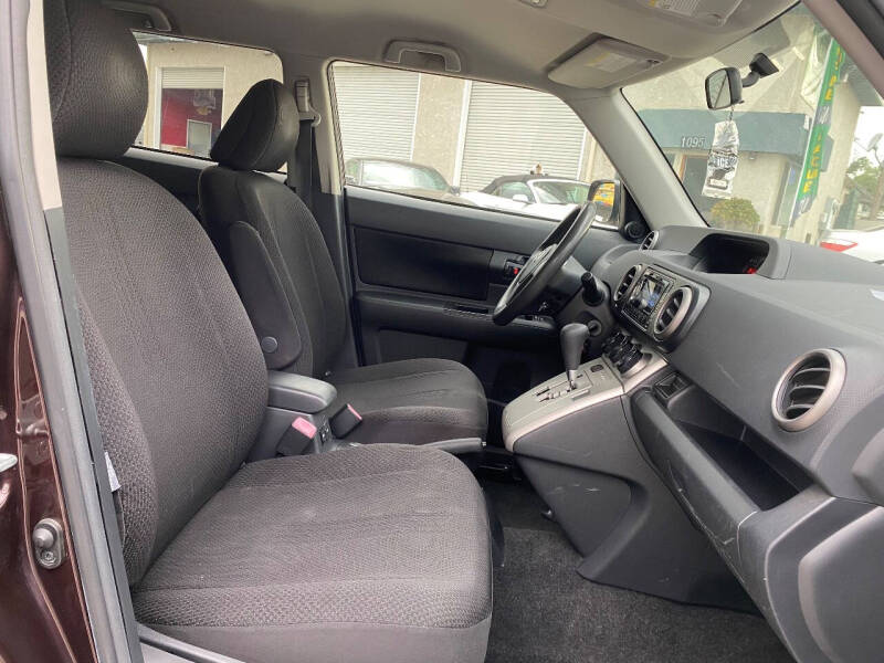 2008 Scion xB