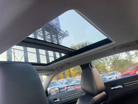 2021 Chrysler 300 Touring L