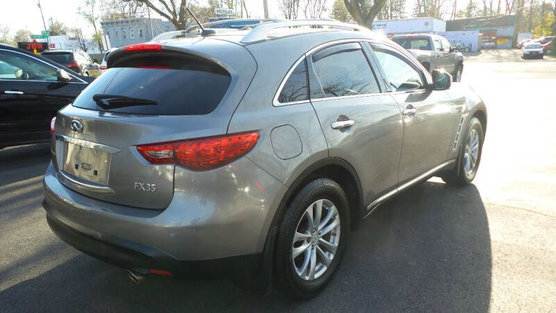 2010 Infiniti FX35