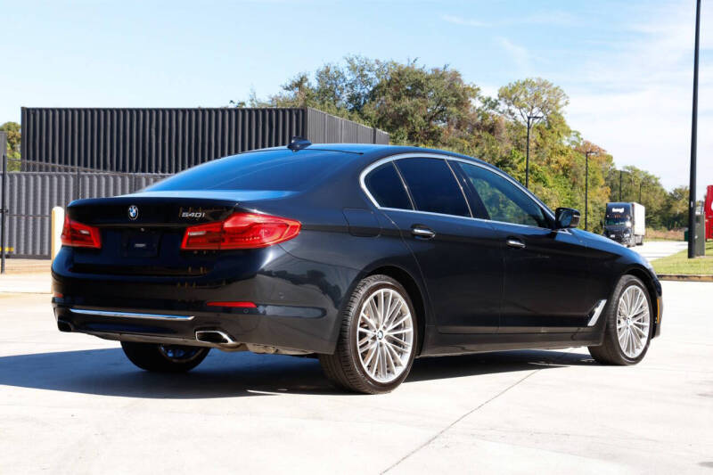 2017 BMW 5 Series 540i