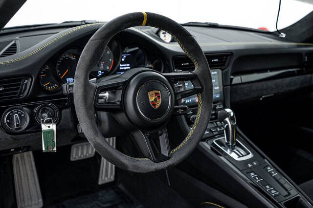 2018 Porsche 911 GT2 RS