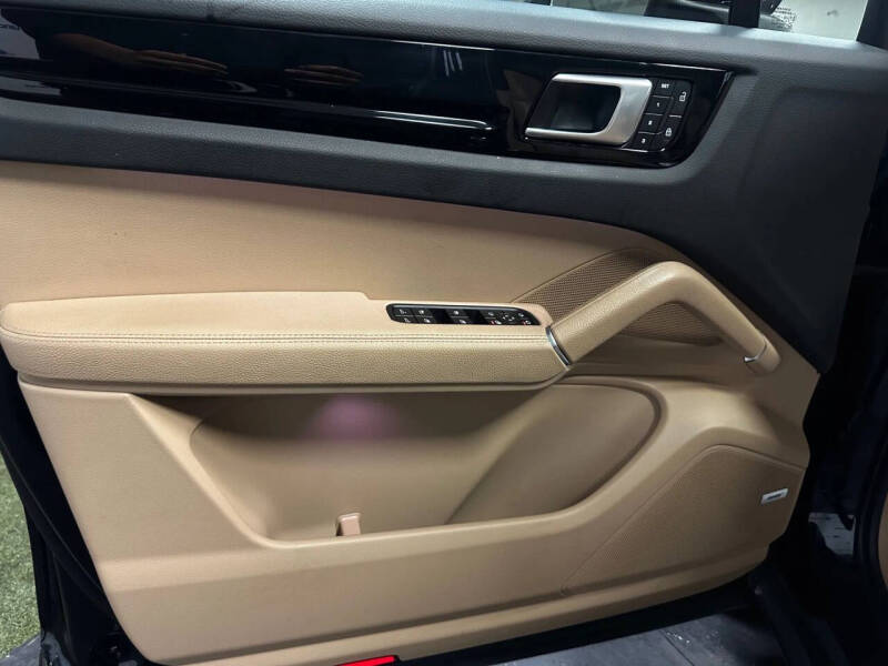 2022 Porsche Cayenne