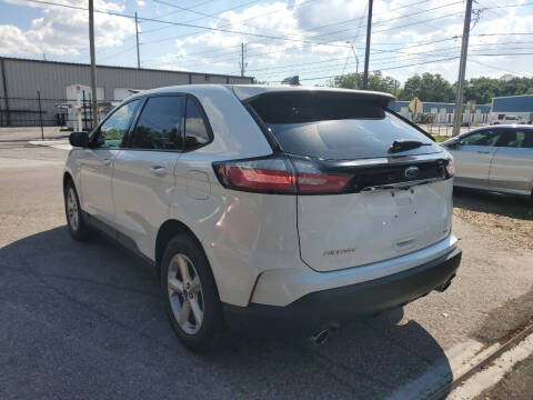 2020 Ford Edge SE