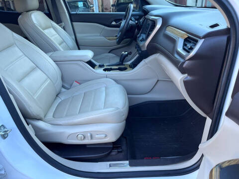 2017 GMC Acadia Denali