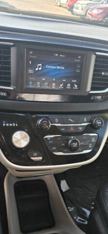 2020 Chrysler Pacifica Touring L