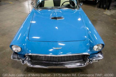1957 Ford Thunderbird