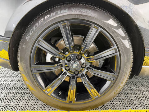 2020 Land Rover Range Rover P525 HSE