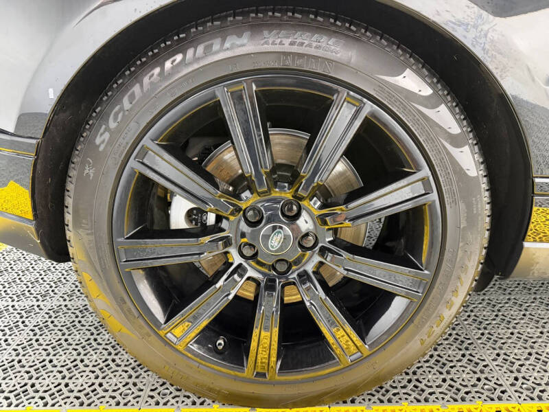 2020 Land Rover Range Rover P525 HSE