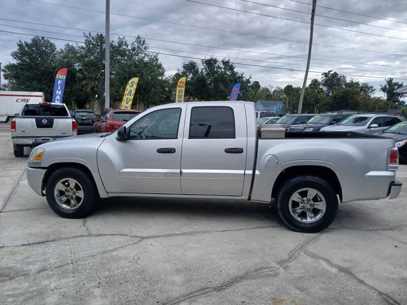 2006 Mitsubishi Raider XLS