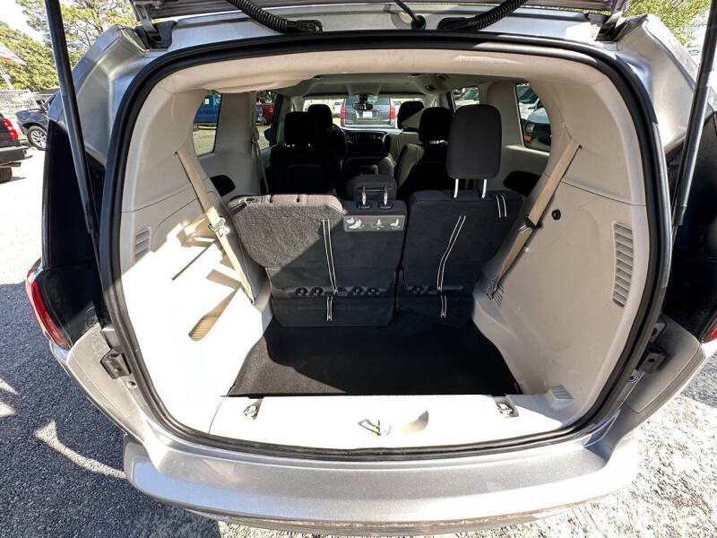 2017 Chrysler Pacifica LX