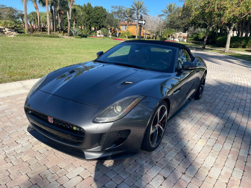 2016 Jaguar F-TYPE R