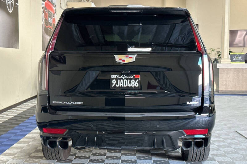 2023 Cadillac Escalade-V