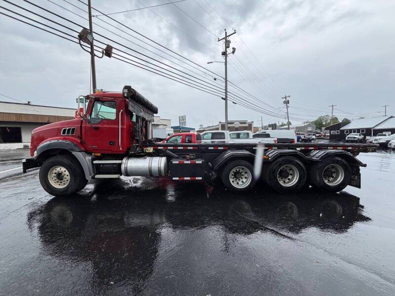 2006 Mack CT700