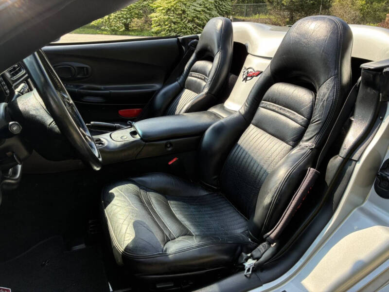2004 Chevrolet Corvette