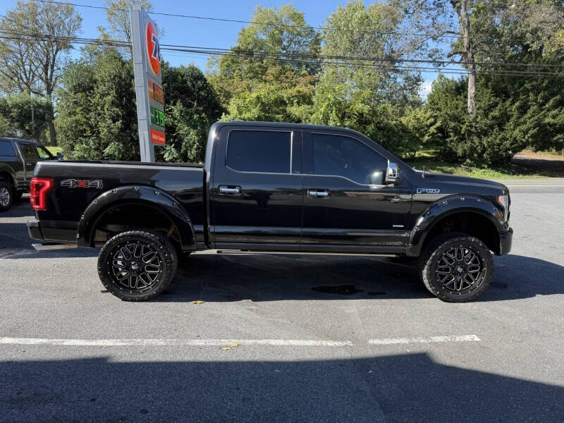 2015 Ford F-150 Platinum's photo