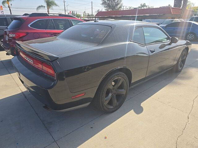 2014 Dodge Challenger SXT