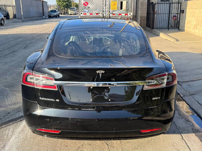 2016 Tesla Model S 90D