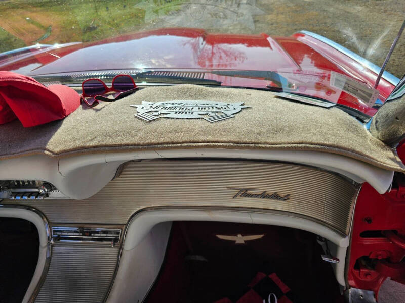 1961 Ford Thunderbird