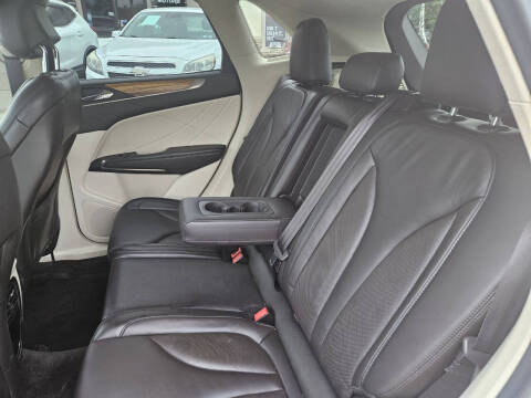 2016 Lincoln MKC Select