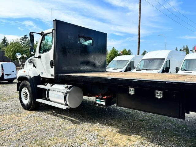 2015 Freightliner 114 SD