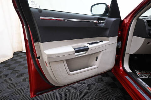 2007 Chrysler 300 SRT-8